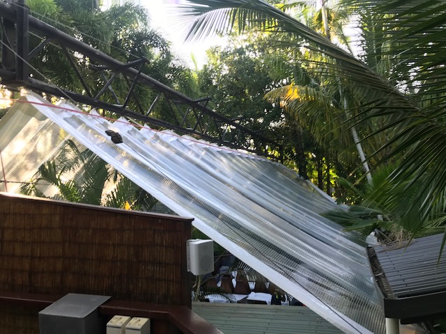 Retractable, Waterproof Restaurant Canopy Structure